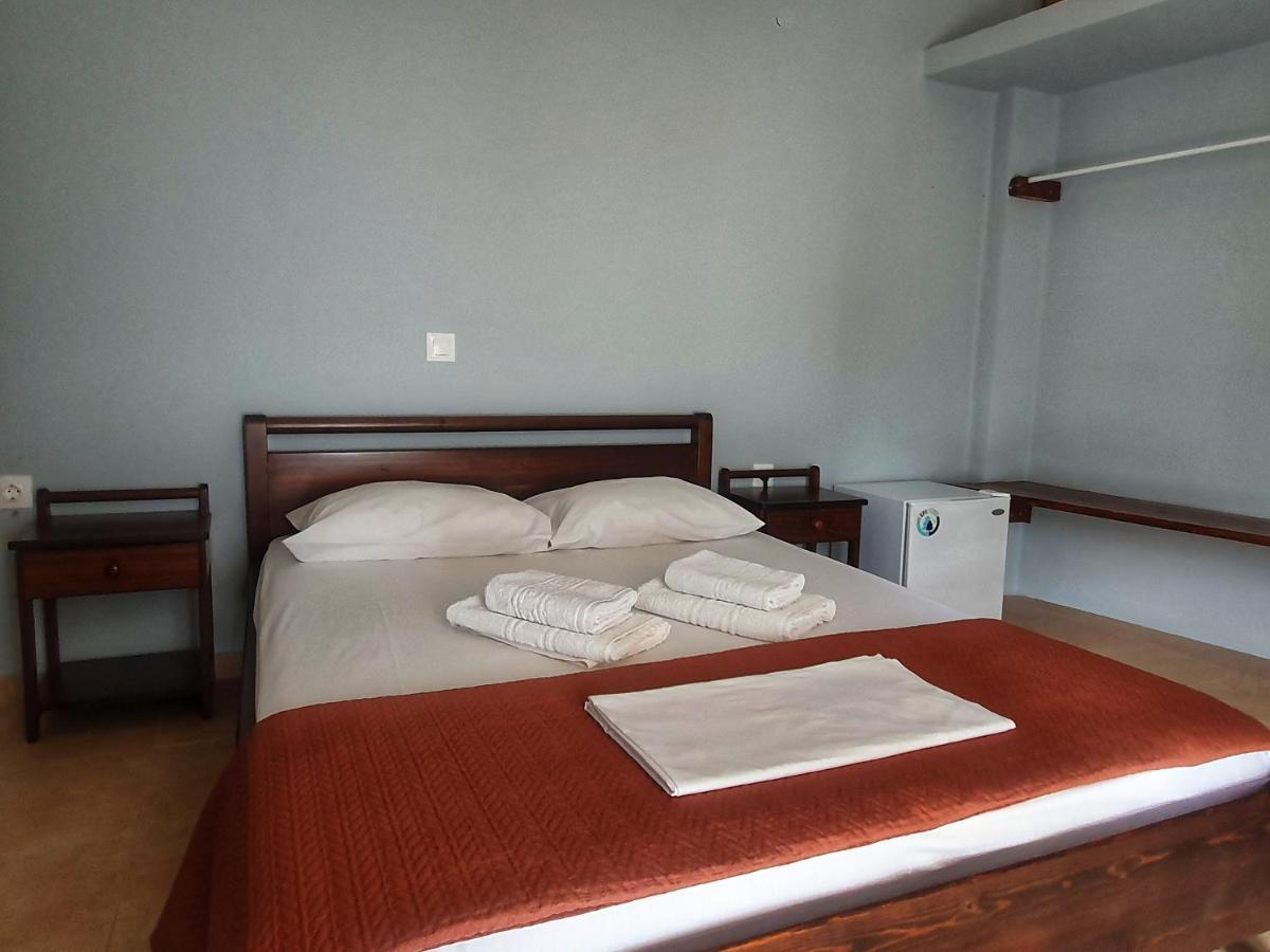 Galini Rooms Sikinos Travel Exteriör bild