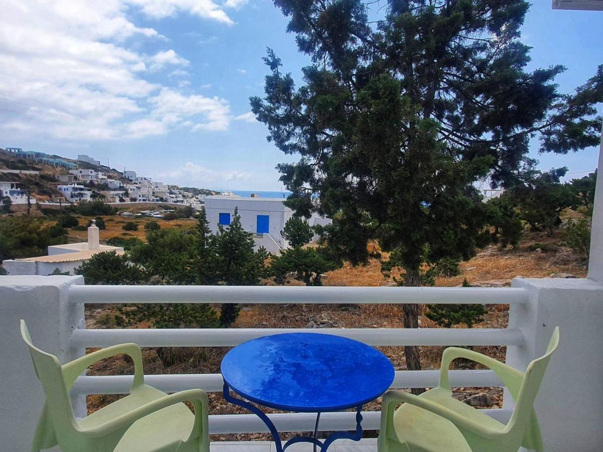 Galini Rooms Sikinos Travel Exteriör bild