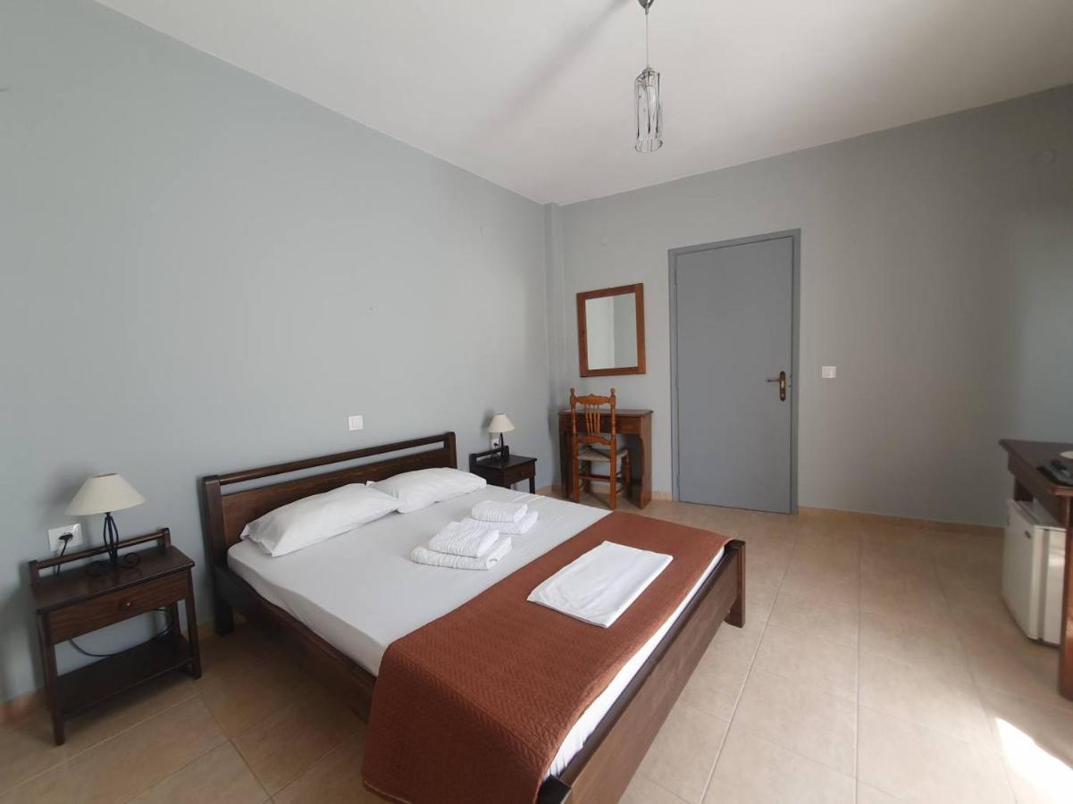 Galini Rooms Sikinos Travel Exteriör bild